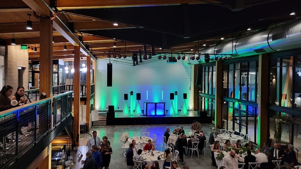 Gold Medal Sound | Fox Valley Wedding DJ Service